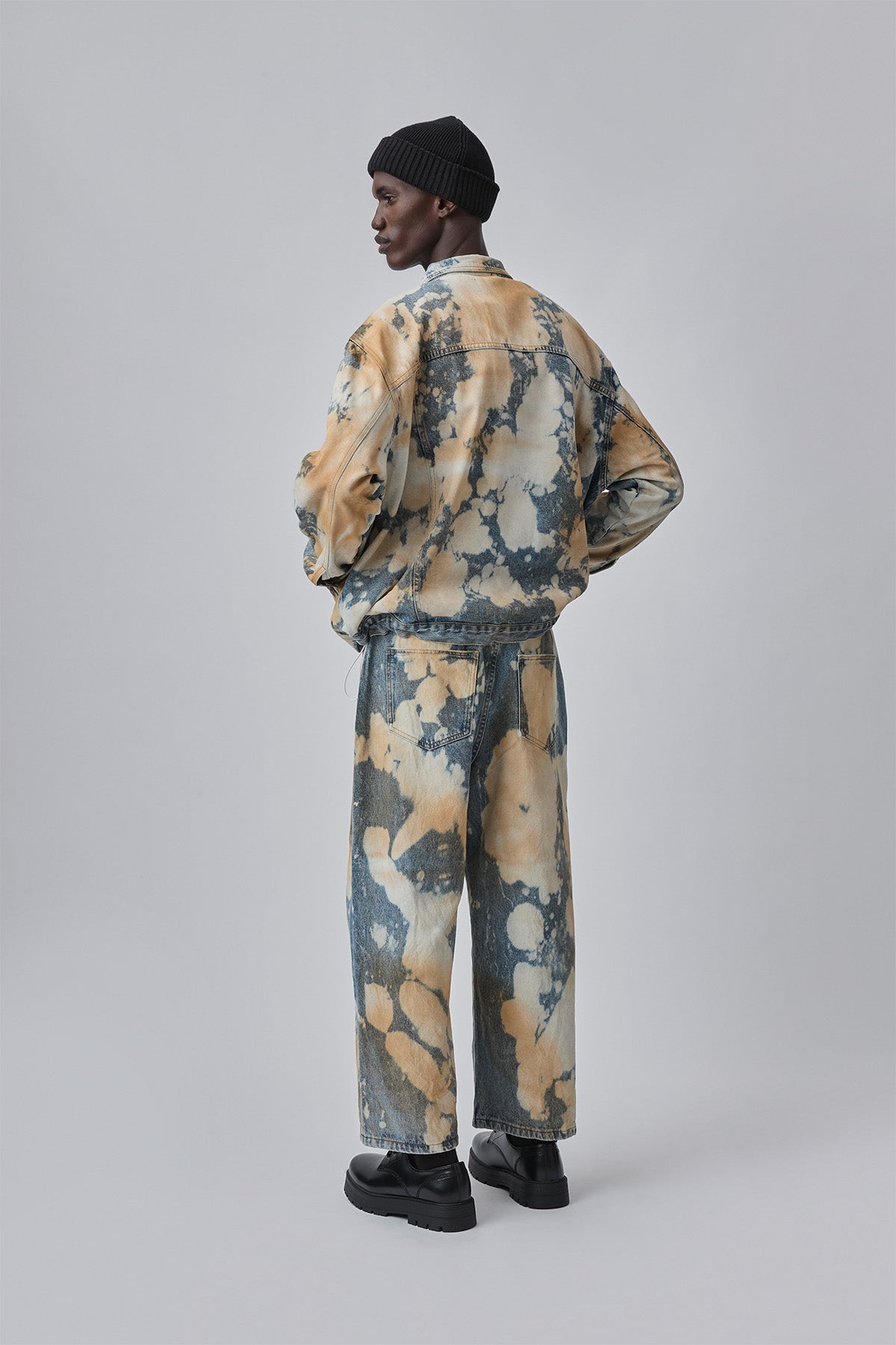 BLEACHED DENIM JEANS